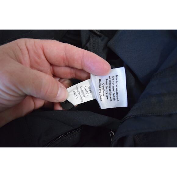 REI Co-op Shorts Women 14 Black Sahara Cargo Nylon 8" Inseam Hiking Camp Outdoor - Picture 4 of 5